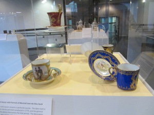 This case explores the complications of dating porcelain.